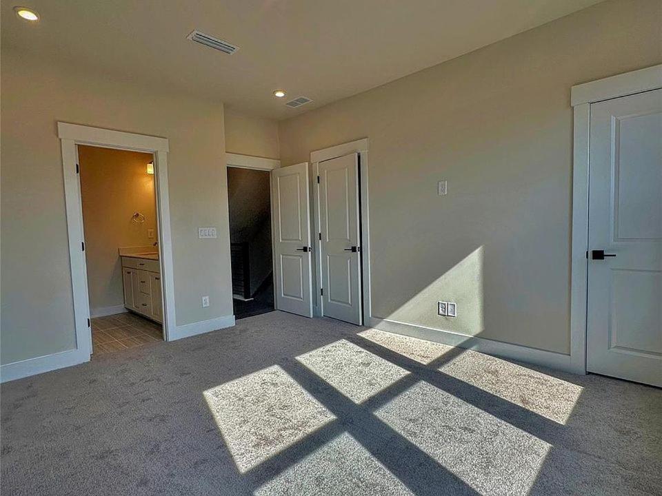 Holiday home Luxurious King 3br Townhouse Mins To Uptown Clt! Charlotte