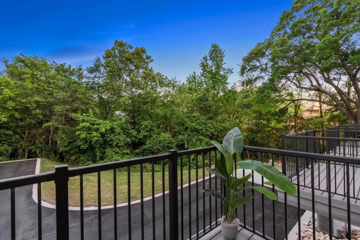 Holiday home Luxurious King 3br Townhouse Mins To Uptown Clt! Charlotte