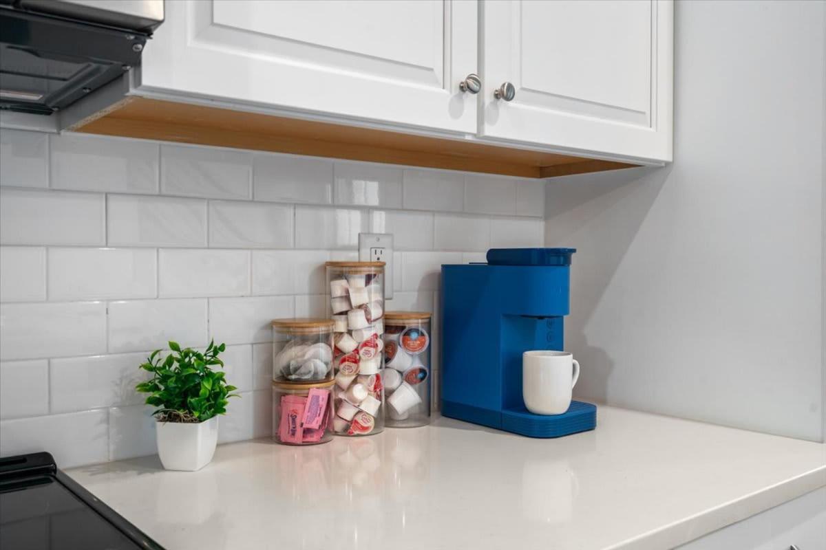 Holiday home Luxurious King 3br Townhouse Mins To Uptown Clt!